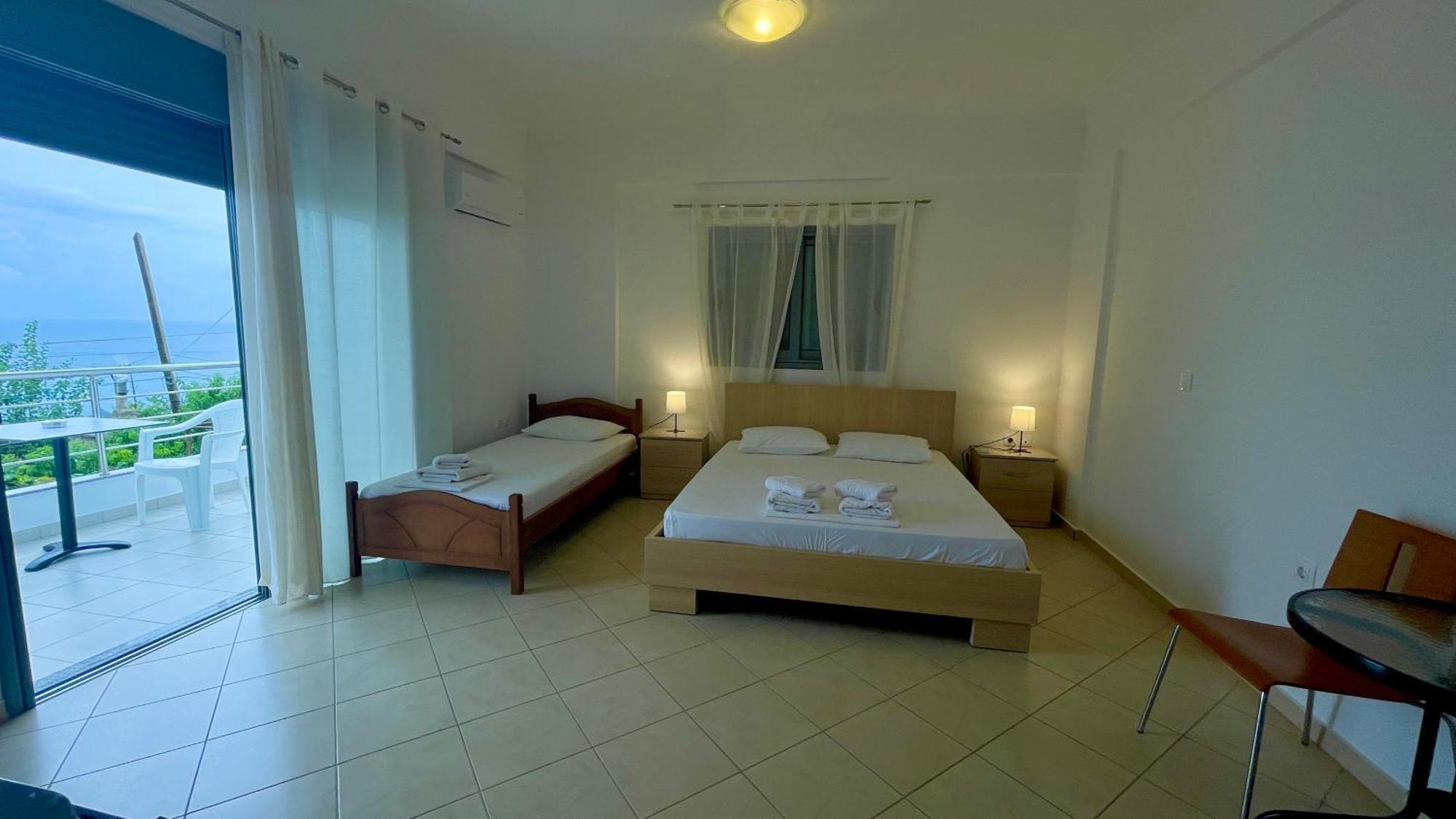 Tasos Rooms Himarë Extérieur photo